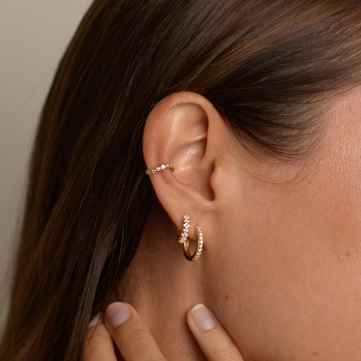 Earcuff April