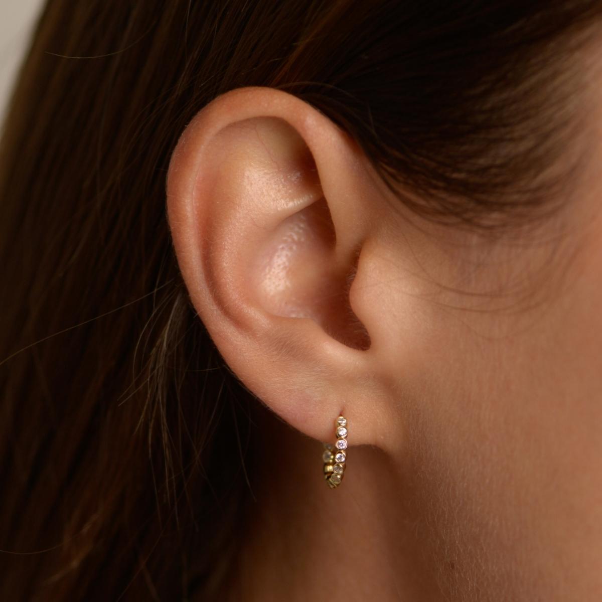 Earring Hoop April