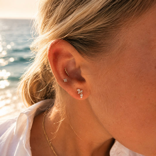 Earring marquise wing