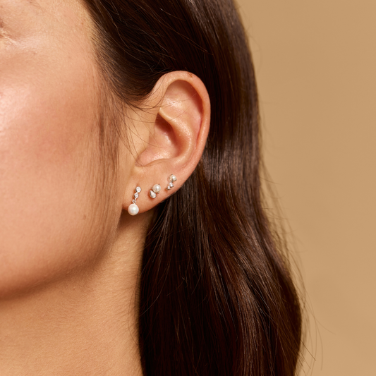 Earring Stud Floating Pearl
