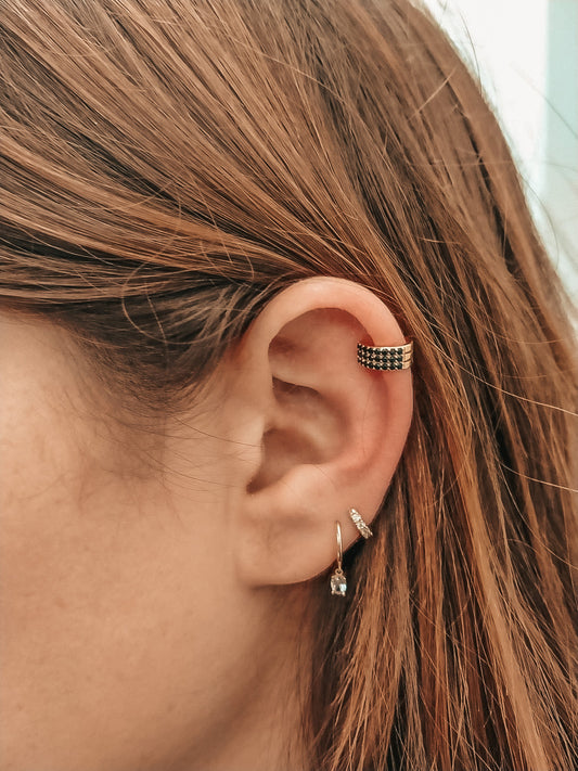 Earring earcuff black